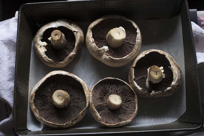 baked-mushrooms-with-goats-cheese-recipe-mushrooms