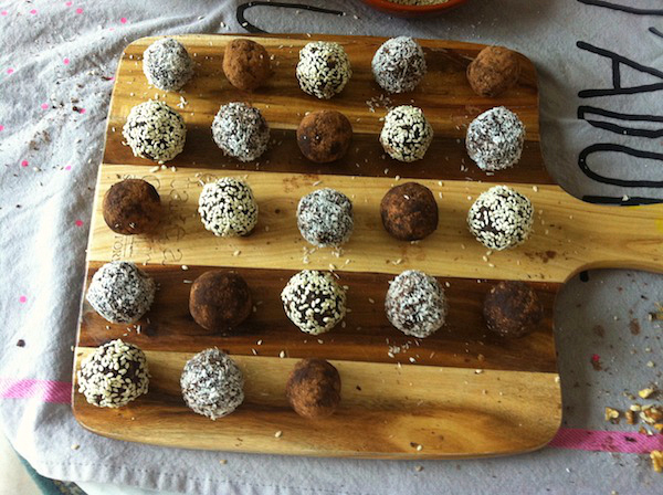 Raw date and coconut truffles final
